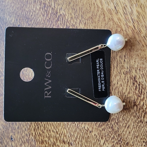 RW & Co Earrings and necklace set - Picture 2 of 4